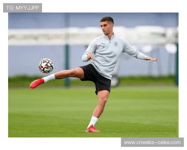 费兰·托雷斯射门运气不佳，两中门框成焦点