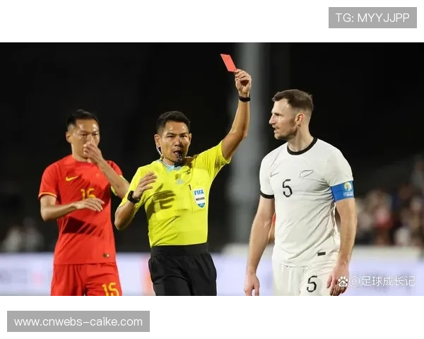 英超裁判标准争议：技术辅助与人为判罚的平衡点何在？